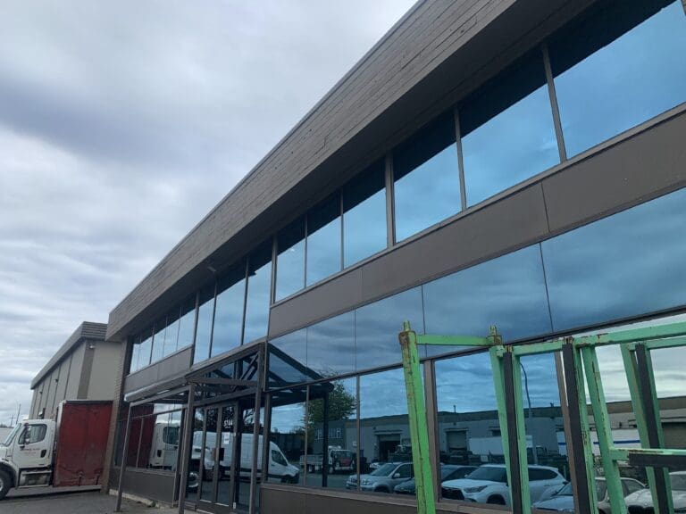 Commercial Window Washing Lanlgey