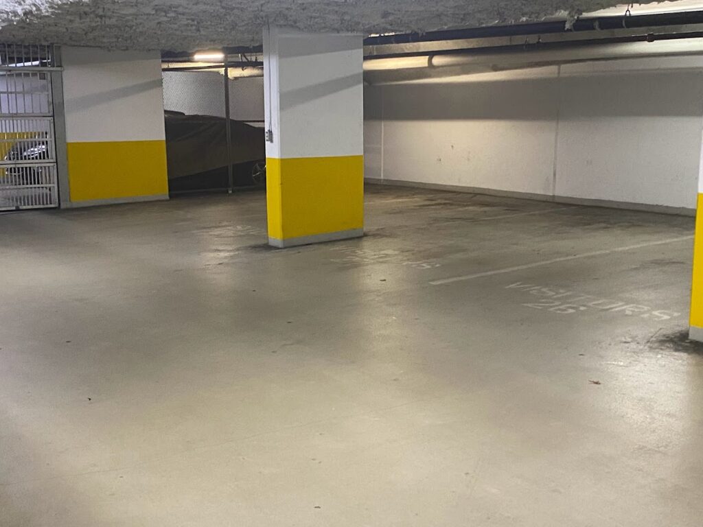 Maple Ridge Commercial Pressure Washing Services